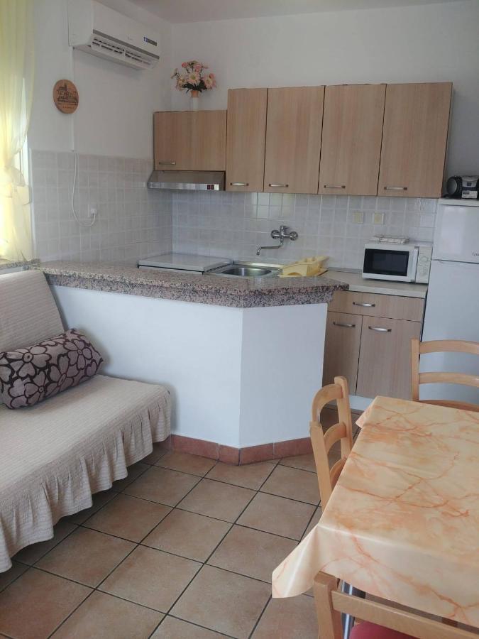 Apartments With A Parking Space Kornic, Krk - 5306 Luaran gambar